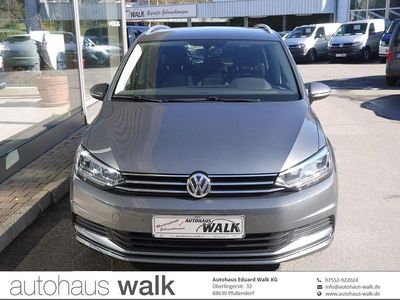 Gebraucht VW Touran Comfortline 150 PS (110 kW) 2020 Indiumgrau metallic Van / Kleinbus