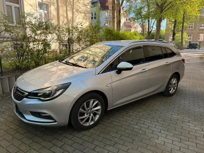 Usata Opel Astra Innovation 150 CV (110 kW) 2017 Argento Station wagon