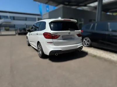 Gebraucht BMW 220 Gran Tourer 190 PS (139 kW) 2020 Weiß Van / Kleinbus