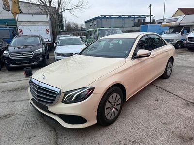 Mercedes E200