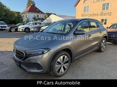 Mercedes EQA300