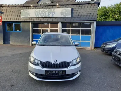 Gebraucht Skoda Fabia Ambition 90 PS (66 kW) 2016 Silber Kombi