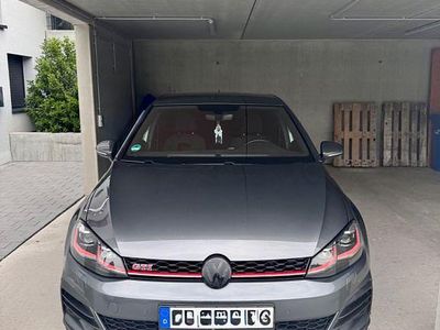 Gebraucht VW Golf VII GTI 245 PS (180 kW) 2019 Grau Limousine