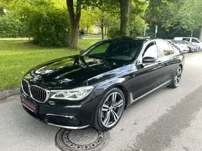 Usata BMW 730 Sport Line 265 CV (194 kW) 2017 Nero Berlina
