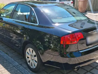 Gebraucht Audi A4 130 PS (95 kW) 2005 Schwarz Limousine