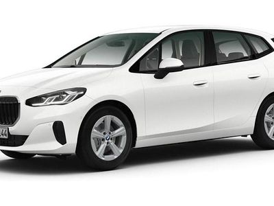 Weiß Gebraucht 2025 BMW 220 Active Tourer Luxury Line Van / Kleinbus | 32.624 € (Guter Preis)