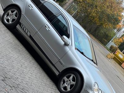 Gebraucht Mercedes C200 Avantgarde 167 PS (122 kW) 2003 Silber Limousine