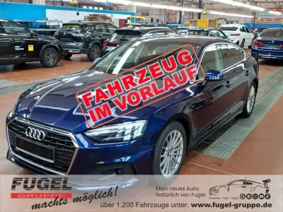 Gebraucht Audi A5 Sportback Comfort 190 PS (139 kW) 2020 Navarrablau metallic Kleinwagen