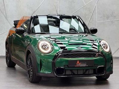 Gebraucht Mini Cooper S Classic 178 PS (130 kW) 2023 Grün metallic Kleinwagen