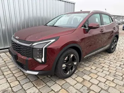 Neu Kia Sportage Urban 150 PS (110 kW) 2026 Magmarot metallic SUV