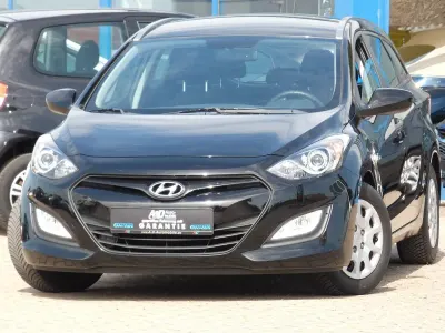 Gebraucht Hyundai i30 Trend 135 PS (99 kW) 2013 Schwarz Kombi