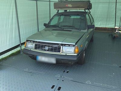 Begagnad Volvo 340 71 HK (52 kW) 1985 Grön Halvkombi