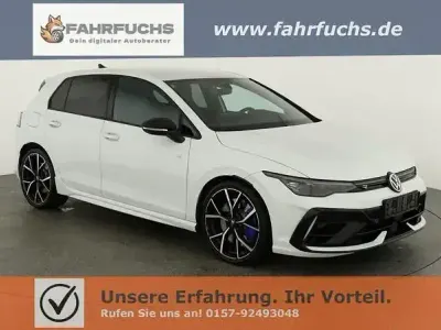 Używany VW Golf VIII Style 333 KM (244 kW) 2025 Biały Sedan/Limuzyna