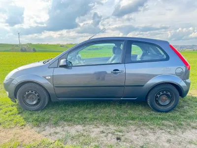 Gebraucht Ford Fiesta 80 PS (58 kW) 2005 Grau Kleinwagen