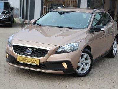 Gebraucht Volvo V40 CC Basis 114 PS (83 kW) 2013 Braun Kombi