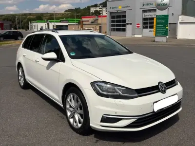 Gebraucht VW Golf VII Highline 150 PS (110 kW) 2019 Weiß Kombi
