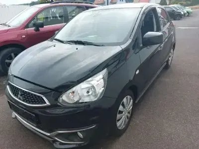 Gebraucht Mitsubishi Space Star Top 80 PS (58 kW) 2017 Schwarz Limousine