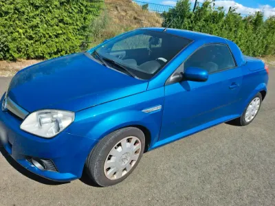 Używany Opel Tigra 90 KM (66 kW) 2005 Niebieski Kabriolet