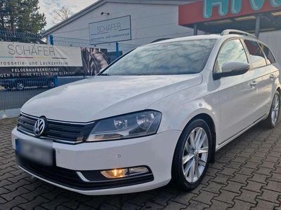 Gebraucht VW Passat 105 PS (77 kW) 2014 Weiß Kombi