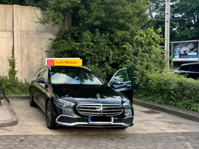 Gebraucht Mercedes E300 306 PS (225 kW) 2020 Schwarz Kombi