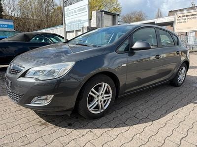 Gebraucht Opel Astra 140 PS (102 kW) 2010 Grau Limousine