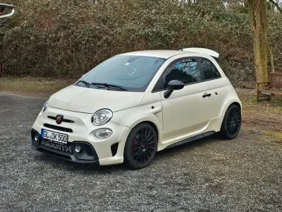 Gebraucht Abarth 500 135 PS (99 kW) 2013 Weiß Kleinwagen