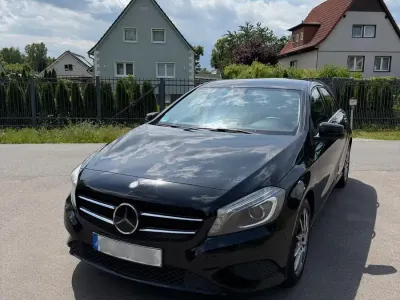 Gebraucht Mercedes A160 90 PS (66 kW) 2015 Schwarz Kleinwagen