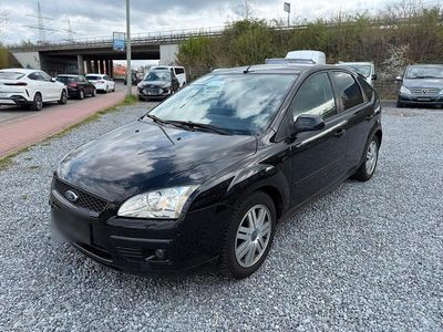 Usata Ford Focus 125 CV (91 kW) 2007 Nero Berlina