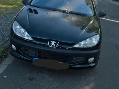 Gebraucht Peugeot 206 75 PS (55 kW) 2002 Schwarz