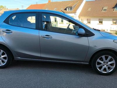 Usata Mazda 2 75 CV (55 kW) 2009 Argento Utilitaria