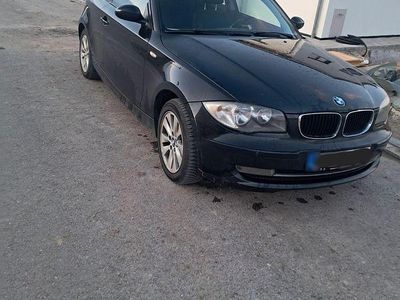 Gebraucht BMW 118 143 PS (105 kW) 2007 Schwarz Kleinwagen