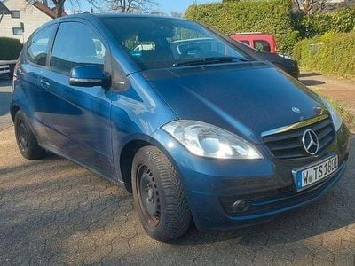 Gebraucht Mercedes A160 95 PS (69 kW) 2010 Blau Limousine