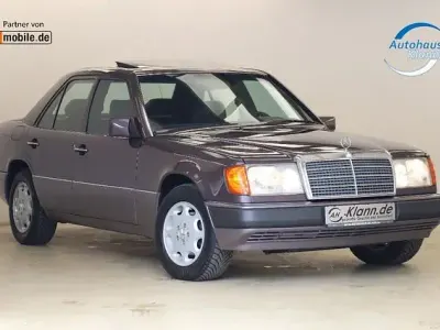Gebraucht Mercedes 300 179 PS (131 kW) 1993 Violett Limousine