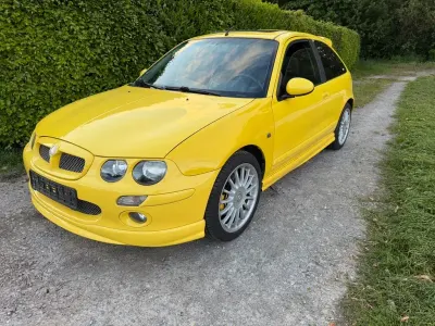 Käytetty MG ZR 160 HP (117 kW) 2001 Keltainen Viistoperä