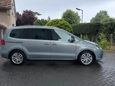 Gebraucht VW Sharan Highline 140 PS (102 kW) 2010 Grau Van / Kleinbus