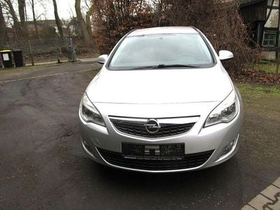 Silber Gebraucht 2011 Opel Astra Eco Kombi | 2.999 € (Superpreis)