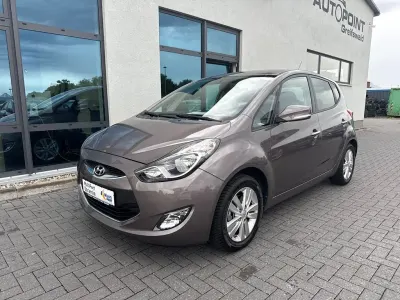 Gebraucht Hyundai ix20 Edition 90 PS (66 kW) 2014 Braun Kleinwagen