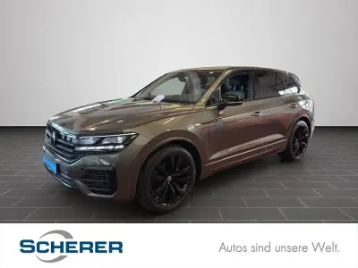 Second-hand VW Touareg R-line 231 CP (169 kW) 2023 Gri SUV