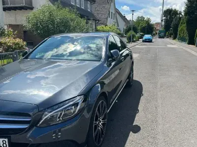 Gebraucht Mercedes C220 Exclusive 170 PS (125 kW) 2015 Grau Limousine