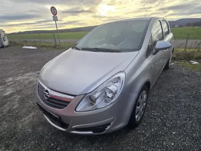 Używany Opel Corsa 80 KM (58 kW) 2009 Szary Hatchback