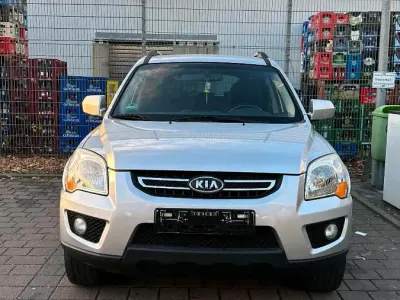 Gebraucht Kia Sportage 150 PS (110 kW) 2009 Silber SUV