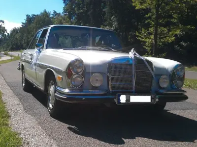 Second-hand Mercedes 250 131 CP (96 kW) 1967 Alb Berlinǎ