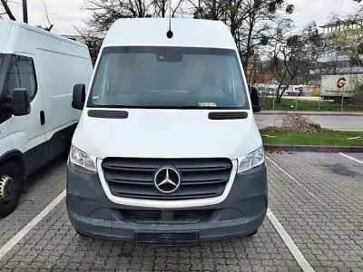 Używany Mercedes Sprinter 163 KM (119 kW) 2019 Biały Van