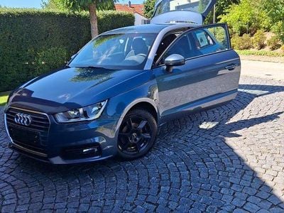 Gebraucht Audi A1 Sport 90 PS (66 kW) 2015 Blau Kleinwagen