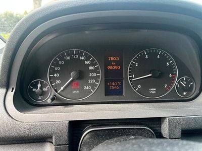 Gebraucht Mercedes 180 120 PS (88 kW) 2010 Grau Limousine