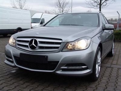 Gebraucht Mercedes C180 Avantgarde 120 PS (88 kW) 2011 Silber metallic Kombi