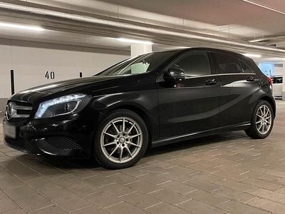 Gebraucht Mercedes A200 Urban 139 PS (102 kW) 2014 Schwarz Limousine
