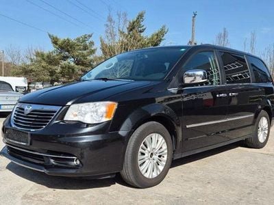 Gebraucht Lancia Voyager Gold 163 PS (119 kW) 2011 Schwarz Van / Kleinbus