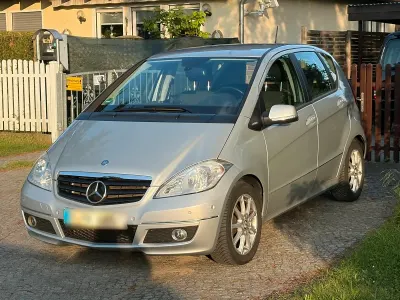 Gebraucht Mercedes A160 95 PS (69 kW) 2009 Silber Limousine