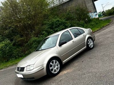 gebraucht VW Bora 1,6L Pacific Limousine (Anhänger, Klima, Sitzheizung ..